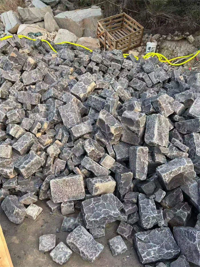 Black Basalt Tumbled Cubes For Driveway Paving
