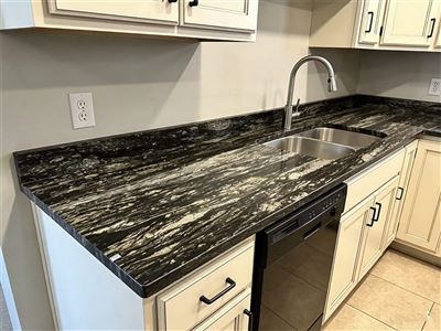 Why Black Granite with Gold Veins Is Ideal for Countertops