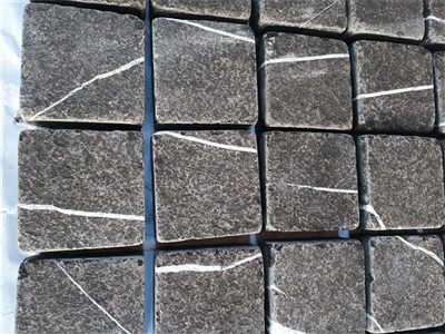 Cubes Black Granite With White Lines